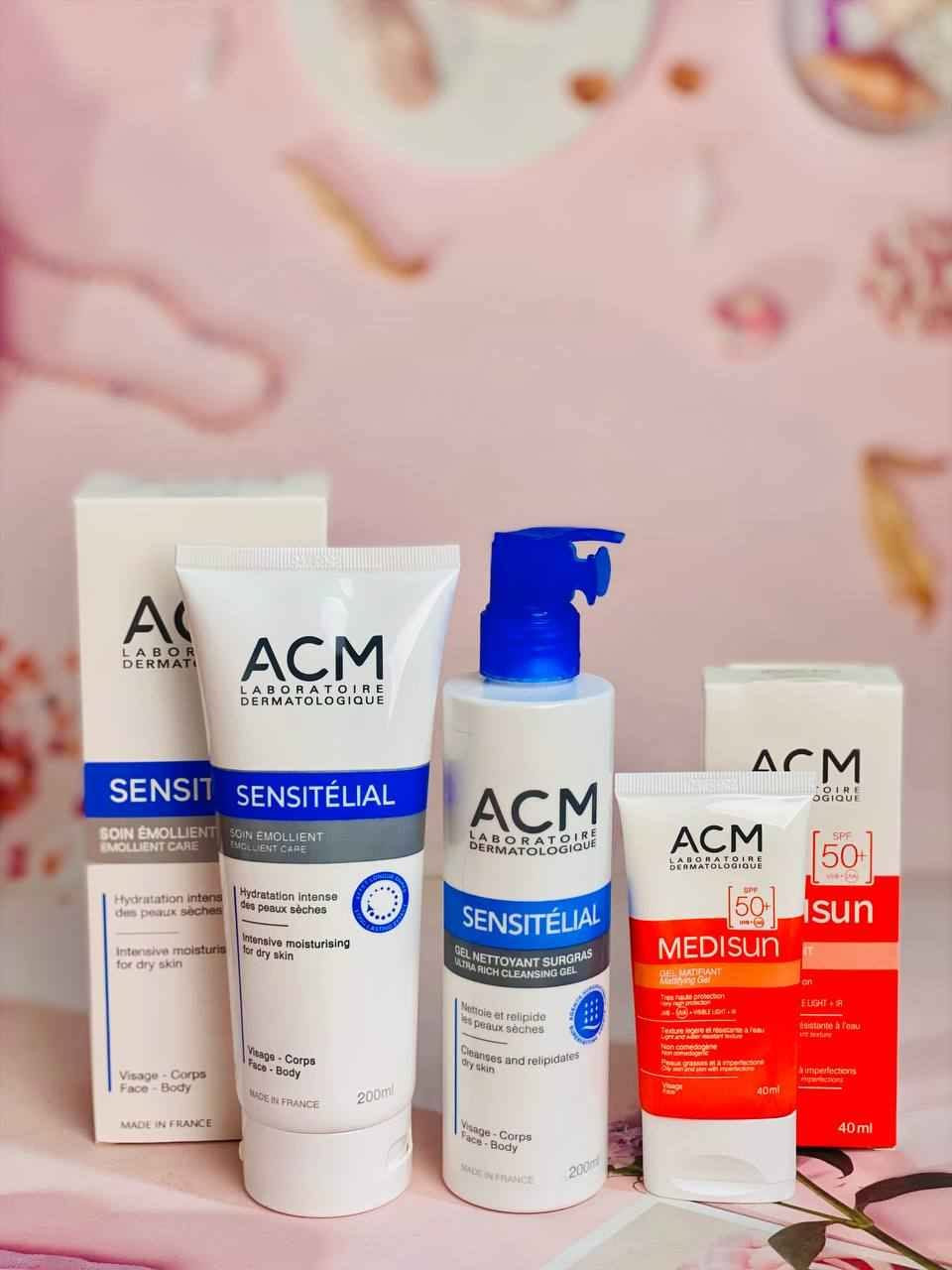 كورس ACM الفرنسي للعناية المتكاملة 🇫🇷✨
للبشرة الجافة والحساسة، وفرنالكم أفضل روتين طبي من ACM للعناية بالوجه والجسم:
• غسول Sensitélial Gel ينظف بلطف ويرطب البشرة بدون ما يسبب جفاف.
• مرطب Sensitélial Emollient : كريم علاجي مكثف يقضي على الجفاف والتقشر تماماً.
• واقي شمس Medisun SPF 50+ : حماية قوية بتركيبة مطفية (ما تلمع) وخفيفة على الوجه.
الفوائد:
 طبي وآمن للبشرة الحساسة.
 صناعة فرنسية أصلية.
 ترطيب يدوم طويلاً.
للحجز والاستفسار خاص 
#كوزمتك_العراق
#ميكب_العراق
#بغداد
#العراق
#ديالى
#بغداد_كوزمتك
#عناية_بالبشرة
#ميكب
#كوزمتك
#بنات_العراق
#اكسبلور
#ريلز
#ترند بغداد, العراق


**إذا كنت صاحب هذا الإعلان وتريد حذفه لأي سبب، رجاءا أرسل رسالة إلى الدعم الفني**