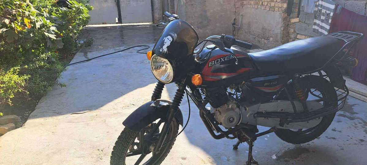 السلام عليكم دراجه بوكسر للبيع 800 وبيها مجال ***********
