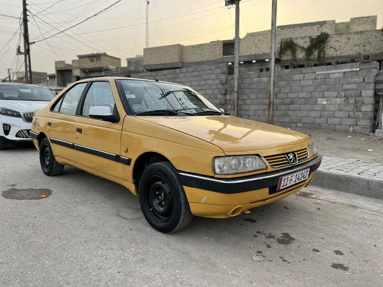 السلام عليكم.     مكلف بالنشر 
بيجو لميس 2015  مكفوله لا ضربه ولا صبغ 
كير مكينه تبريد صدر كله جاهز ومكفول   ارقام انكليزي 
 جاهزه من كلشي مابيها اي نواقص.      مكان بغداد الامين.  
السعر 40.    للاستفسار ‭٠٧٧٣ ٣٤٨ ١٨٧٥‬
