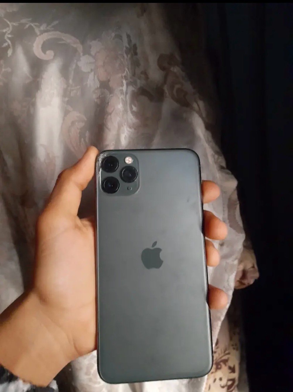 بغداد الشعله حي الجوادين الجهاز وتر مامفتوح وكلشي شغال ذاكره256بطاريه75