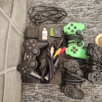 للبيع بلي تو  / السعر 40 الاتصال /07826489909