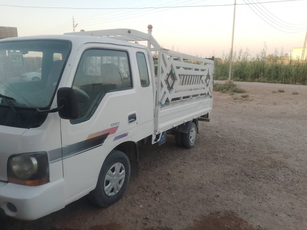 للبيع كيه ام اعيون بدون رغم محرك كير اكسن صدر جديد كله سياره متحط عليها برغي بس المحجل موياها مراوس بسوبر دير نضيفه عادي العنوان الرمادي جزيرت البذياب السعر 35 وبيه مجال بصيط بصيط هاذه رغمي بس رجان الشراي يدك وره 8صباحن ***********
