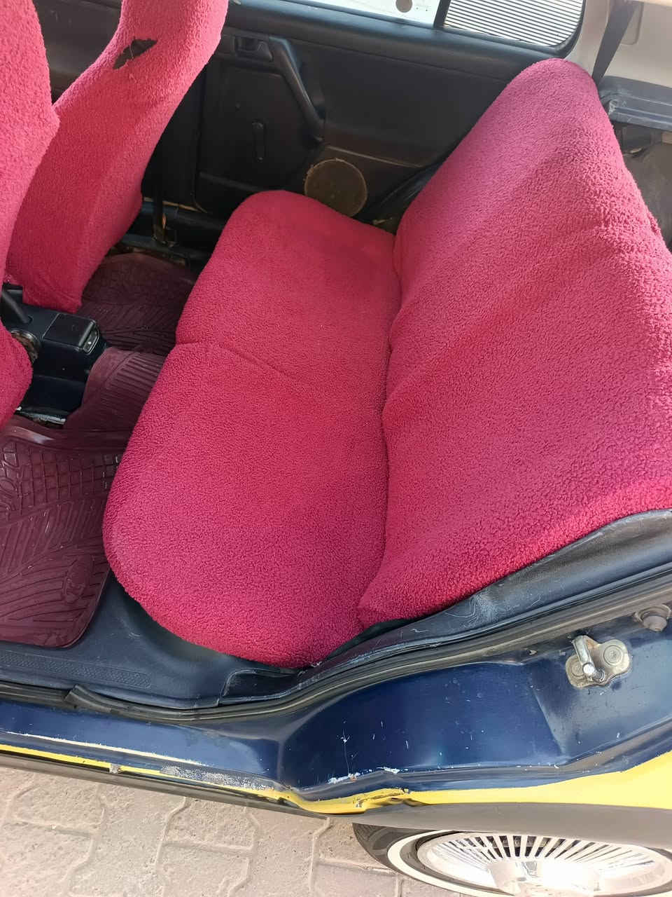 سلام عليكم
كولف للبيع موديل 93 
سيارة جاهزة كامل
كير محرك بالشرط
دفتر بانزين موجود
سعرها 26 بيها مجال بسيط
مكاني كركوك
***********
