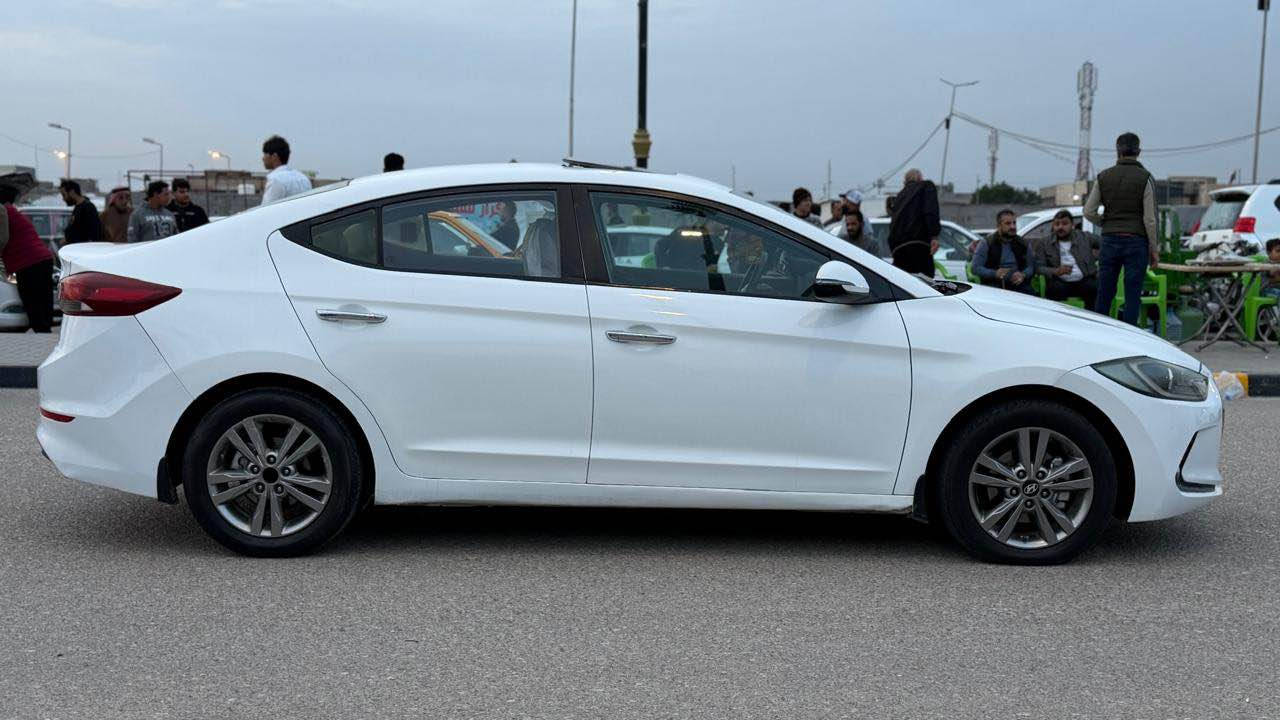 السلام عليكم النترا خليجي مديل 18 فول مواصفات فتحه حساسات مريات شفط كشنات جلد مكينه 2000  غير مكفوله من الصبغ داخل مكفول فقط خارجي مكينه كير حداده تبريد تايرات كفاله عامه اتعهد من العيب الشرعي والشواصي والغود بصره تحويل سنويه جديده هزه جديده سعر اليبيع 120 وبيها شي قليل حق الجيه *********** البصرة, العراق
