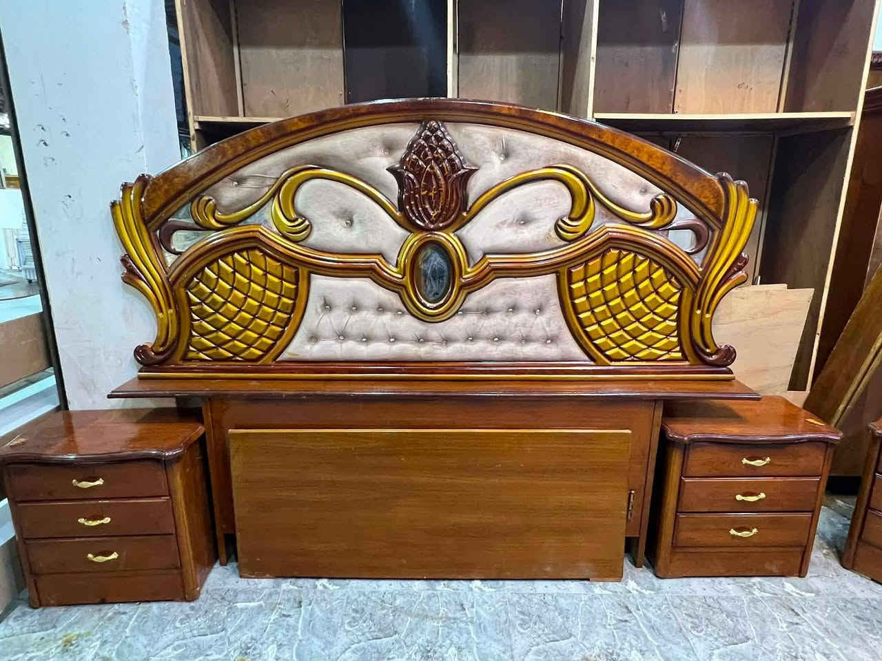 غرفه  صـــاج 
نضافه/90💯
  نقل🛻 وشد 📌داخل بغداد مجانأ 
المحافظات بكروه
***********
