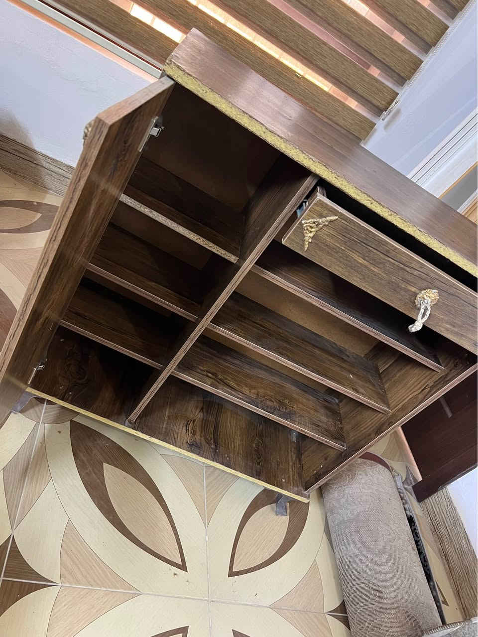 لە هەولێر، شوێن پێڵاو بۆ فرۆشتن بەرزی 98 پانی 98 
سحر 30هەزار أربيل, العراق


**إذا كنت صاحب هذا الإعلان وتريد حذفه لأي سبب، رجاءا أرسل رسالة إلى الدعم الفني**