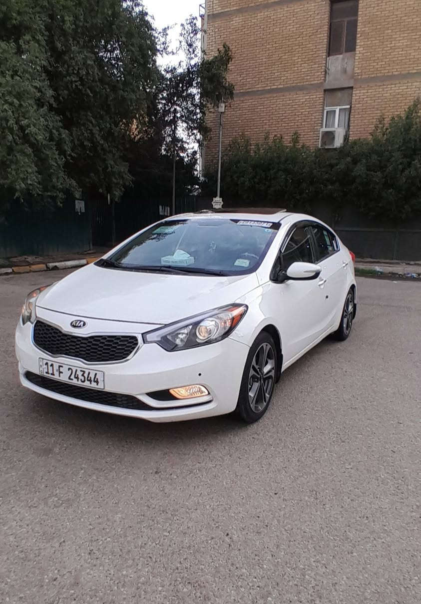 سلام عليكم كيا فورتي مديل ٢٠١٦ حادث مثل ما موضح بل صور مكينه وكير وتبريد وتخم تاير مكفول صدر أمامي خلفي جديد 
مواصفات فتحه كامره اشاير بل مري 
+ مري شفط تبريد قطعتين ٥ ويل كب 
سياره بيها ٣ قطع صبغ بس حادثها بنيد وجاملق وشويه من لباب العنوان بغداد قرب مجمع بسمايه السكني 
رقم الهاتف *********** 
السعر ١٠٧ وبيها مجال بسيط
