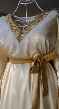 فستان عرايس • مستعمل ساعتين • وزن 50-65