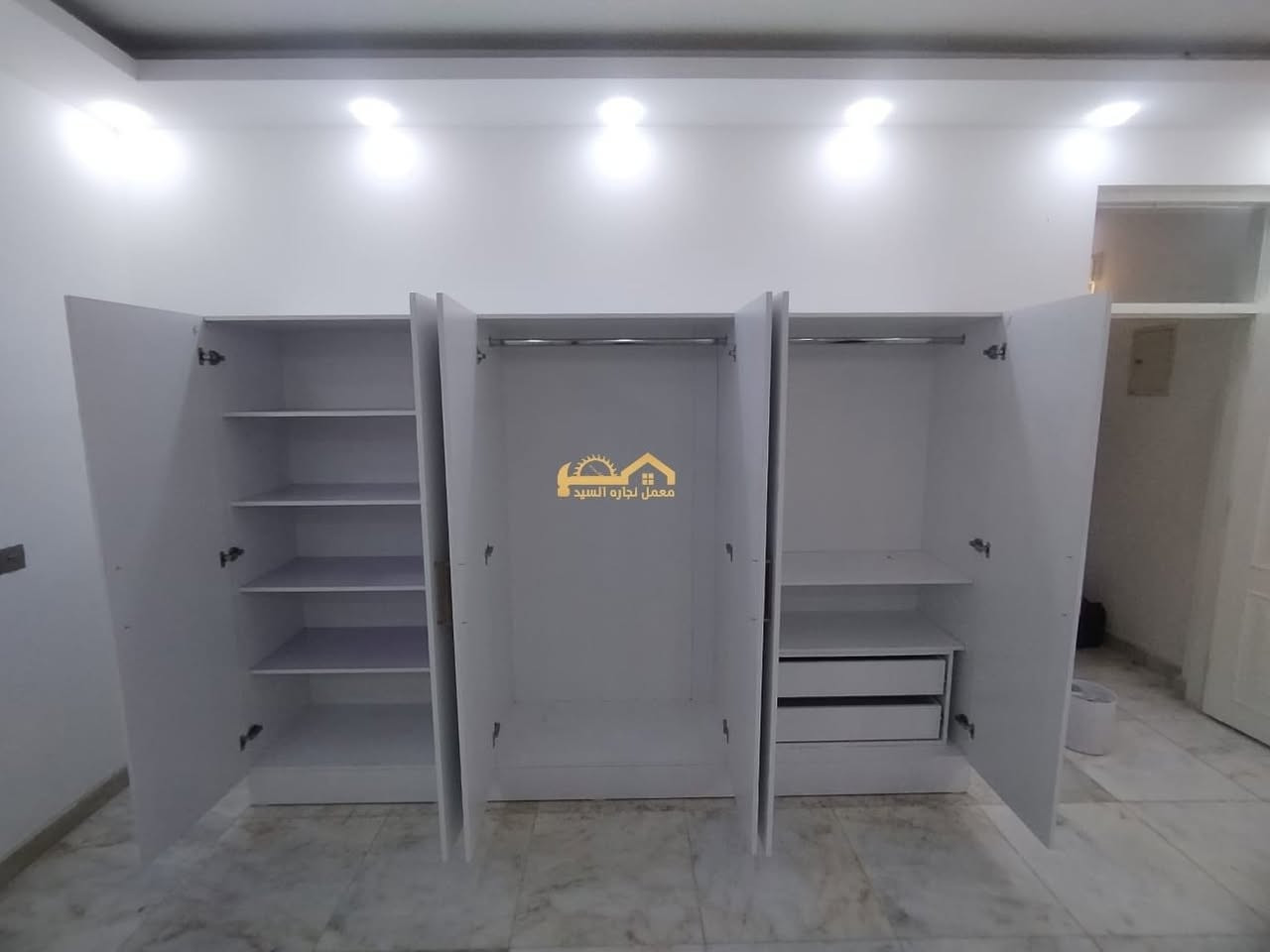 غرفة نفرين، طلبية أحد الزبائن. شايفين كل الخير!
معمل نجارة السيد
عمل عراقي، تكمه وحسب الطلب
📍 بغداد، حي العامل، شارع السكلات، مقابل محطة السيد لغسل السيارات
☎️ *********** و ***********
🔨 أبو علي
