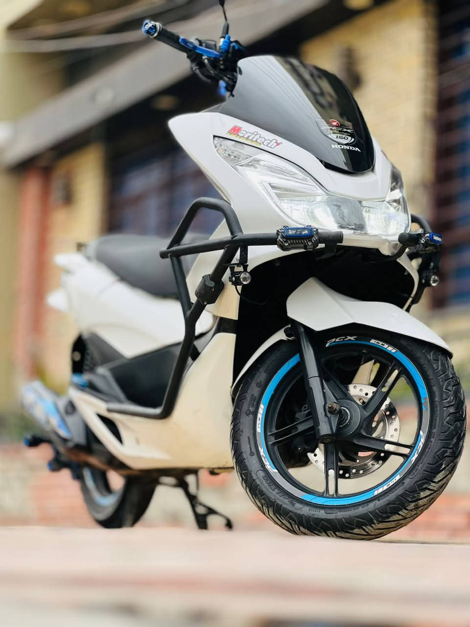 بي سي اكس مال رمبة جديدة كلش منقصهة برغي علة وضع الوكالة ومكفولة كفالة عامة جيل الثاني موديل 2018 ماشية 7 الف فقط نازلة رمبة بيدي تاخذهة ونت مطمئن جديدة كلش وحلة من الصور وبل عافية عل ياخذهة السعر 18 ونص مكاني بغداد المنصور ***********
