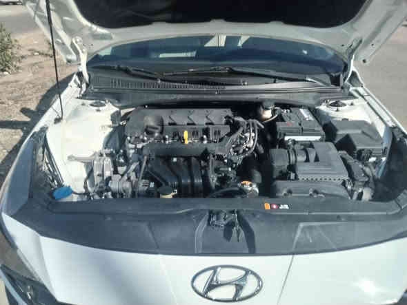 سلام عليكم هوانداي افانتي للبيع موديل 21 محرك 1600دوش تخم تاير جديد سياره جاهزه من كلشي فول مواصفات مكفوله من الصبغ بسمي تحويل ثاني يوم مكان سياره بغداد السعر 138 للاستفسار الاتصال على الرقم ***********
