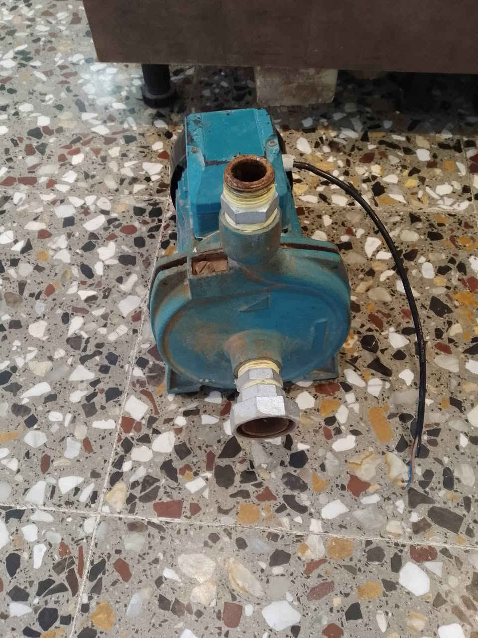 ماطور ماء للبيع...نظيف جداً مستعمل قليل حصان ونص....دفع الماء قوي جداً
***********
