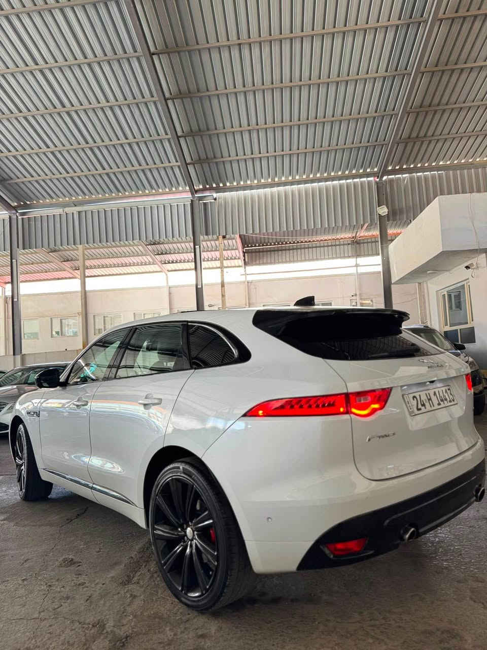 Jaguar Fpays موديل 2017 سياره سفر شركه سردار سياره ثلاثه سويج ضمان دولي سياره سته سلندر كير و محرك بشرط سياره ماشيه 72 الف سياره موسفات svr و موسفات سياره R Dynamic يعني مقبط من موسفات فول فول سياره بانوراما داتاشو كيج الكتروني شاشه كبيره رادار امامي رادار خلفي مرايه رادار سياره كوشن جلد هيتر تبريد مساج خزن سياره حيل نضيفه كل شي بشرط دعاميه لي دعاميه بدون صبخ سعر سياره 225 ورقه و بيها مجال *********** دهوك, العراق
