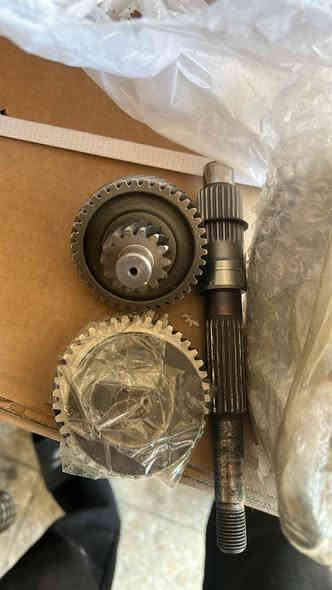 سلام عليكم صدر سكنس ٢٦٠ كامل اكسل جيسو ١٤ وفج خلفي فارغ 
***********
مكاني الحرية
