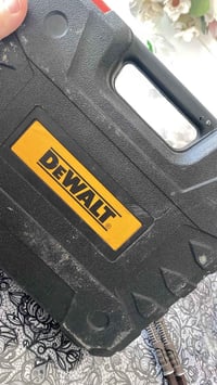 دريل شحن • بطاريتين • DEWALT