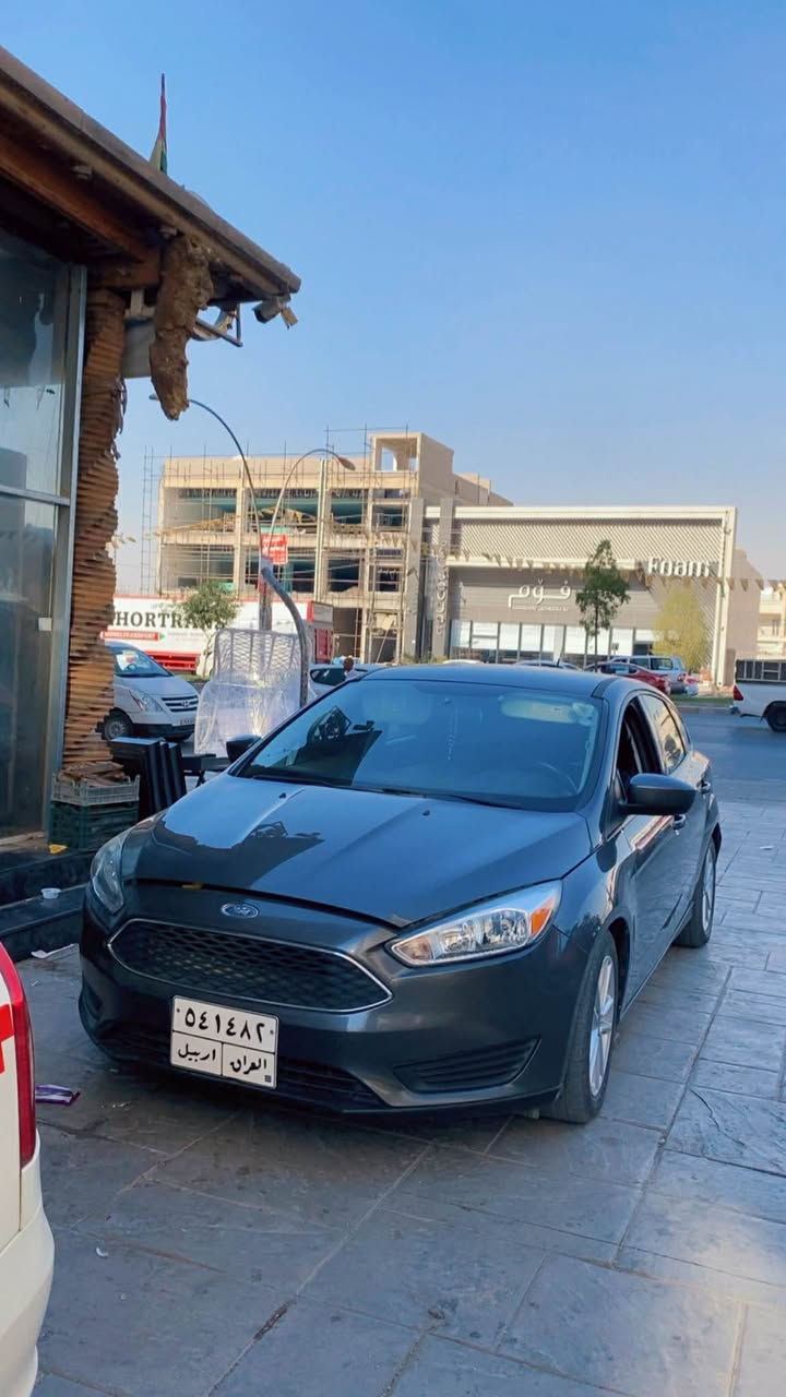 نیو مواسەفاتە
بەس سندوق سبوغە
گێر مەکینە بە شەرت
تەقەو رەقە بە شەرت 
٤تایەی نوێ لە بنە
*********** Singapore
