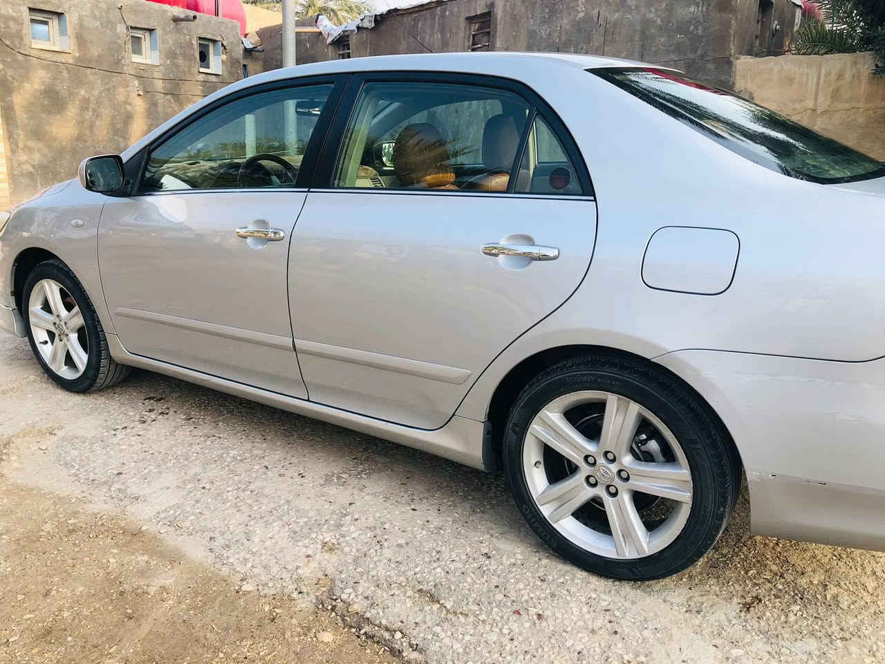 كورلا 2013 
خليجي كفالة عامة 
فقط مكانات بارد بسيطة بدون صبغ بدون تبديل 
السياره خير من الله تاخذه ربع متصرف عليه
كير مكينه كفاله 
محرك 1.8 
السيارة مال جناي واستخدام شخصي ماشية 117 الف حقيقي 

***********
