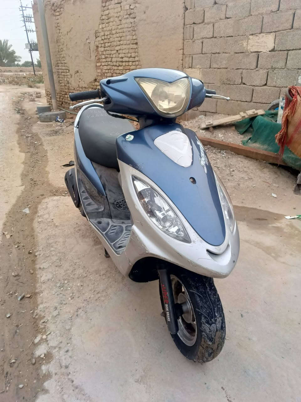 سلام عليكم دراجة البيع كامكو  في تو بعدهه رمبه دراجه اي شي مانقصهه دراجة نضيفه وحلوه  تصال على رقم***********
