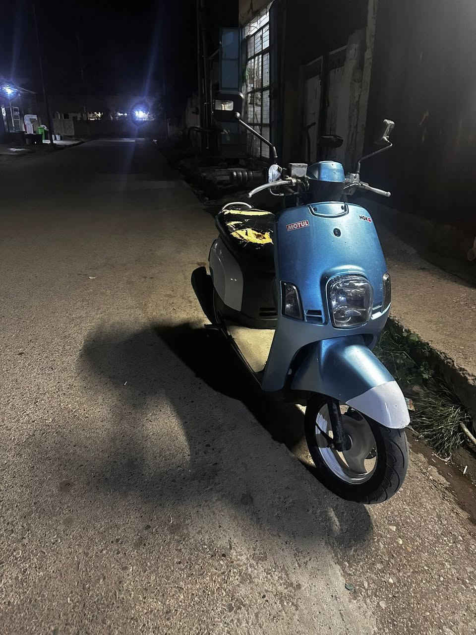 سلام عليكم  بوليس نوزل موديل 2008
بوليس نوزل موديل 2008 دراجه كفاله عامه شوفت عينك دراجه كامله مناقصه اي شي لايت زنون اشاير لد فقط السلف 55 كهربائيات كله شغاله سعر 650وبيه مجال حك جيه *********** واتساب مكاني ديالى الخالص هبهب
