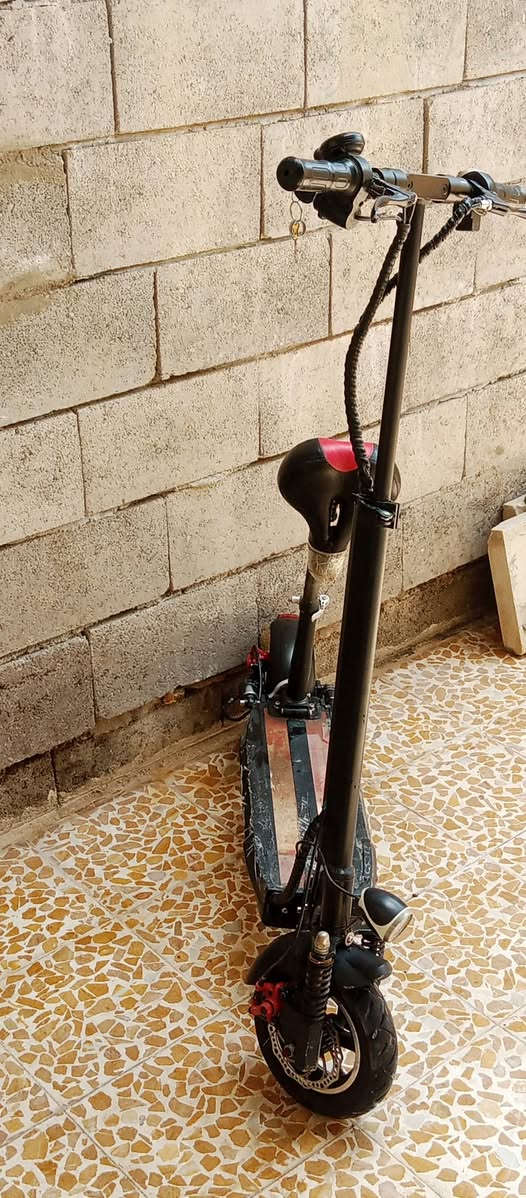 سكوتر كهربائي للبيع بطاريه ليثيوم جديده مستعمله أقل من شهر 48فولت سرعه حقيقي 40 موصفات تسفط وتثير مال سفرات ومال روحه وجيه بل شحنه تمشيك من 20/25 كيلو اشاير لايت بصمه كلشي جديد بيها السعد 200قفل مو شراي لا تعبني


**إذا كنت صاحب هذا الإعلان وتريد حذفه لأي سبب، رجاءا أرسل رسالة إلى الدعم الفني**