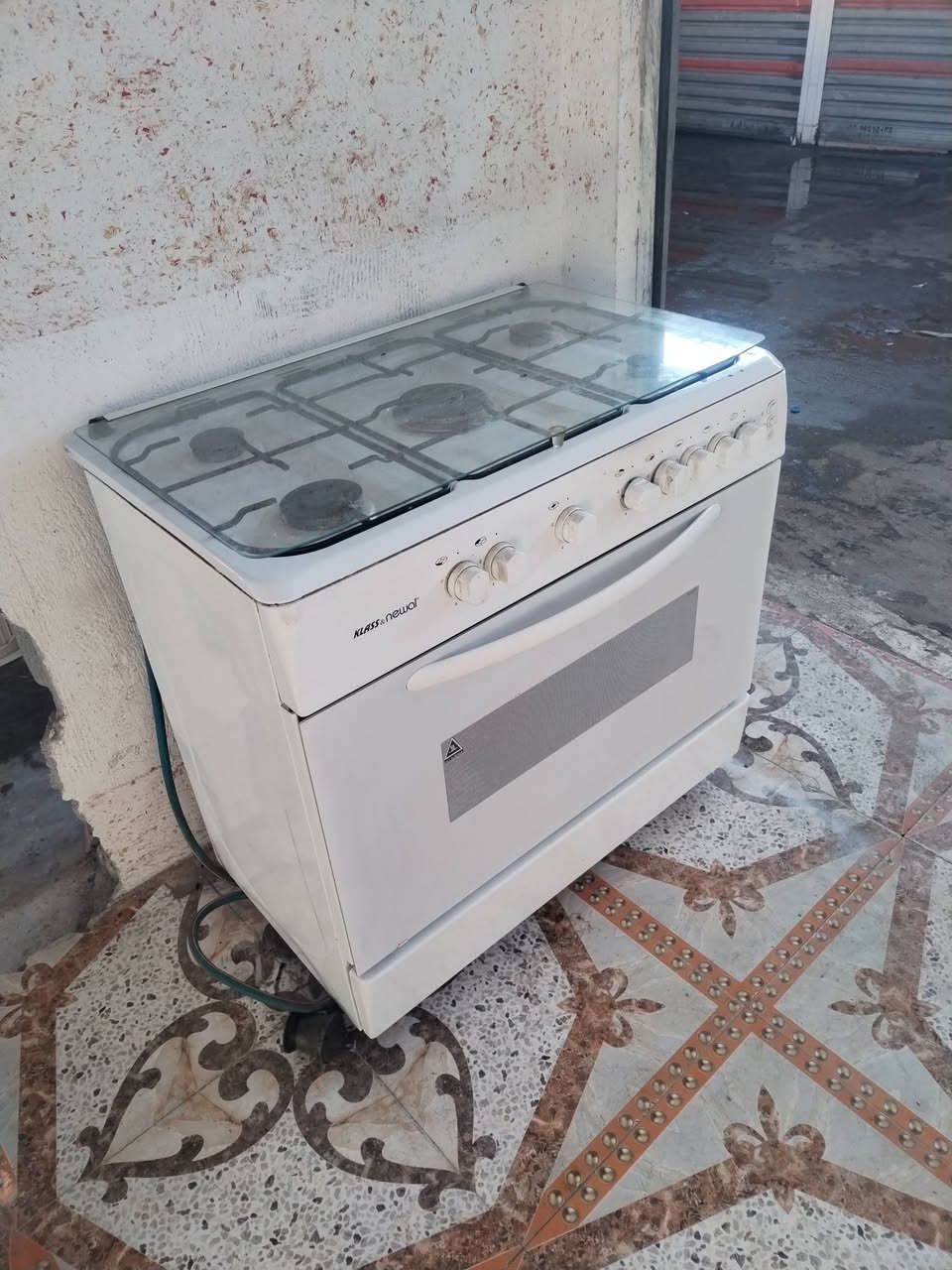 أغراض نضيفه البيع الطيفيه حي السلام سوك زيد المسكف ***********
