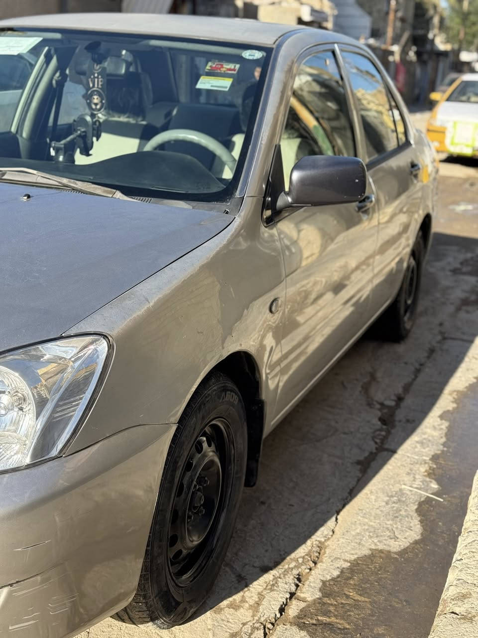 السلام عليكم
لانسر 2007 محرك 1300 بلادي كير تبريد مكفول سياره بسمي تحويل ثاني يوم رقم شمالي هزه جديده السنويه لحد 29 داخل سياره بلادي عل وضع الشركه قفل سنتر لوك حساس سرعه دوشمه جديده سياره احله من صور بيهه صبغ جاملغ عكس سايق وبنيد بدون قطره معجون سياره كلهه تجي تفحص بلعيجبك سعر 72 بي مجال بسيط مكان بغداد /العبيدي 
***********
