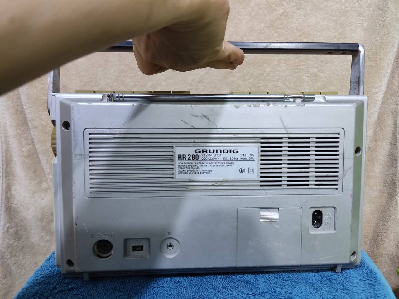 .
تابع الفديو رجاء رجاء 
شغال راديو مسجل 
٤٥ مع التوصيل


**إذا كنت صاحب هذا الإعلان وتريد حذفه لأي سبب، رجاءا أرسل رسالة إلى الدعم الفني**