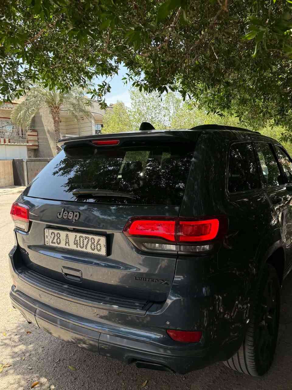 جيب ٢٠٢٠ كراند شيروكي
فول مواصفات 
حُرة رقم نجف تتحول من اي محافظة 
صور الحادث مرفقة 
والسيارة مصبوغة عام درجة اولى 
بيع او مراوس حسب القناعة
السعر المطلوب  188 وبيه مجال
مكان السيارة بغداد البياع
***********
