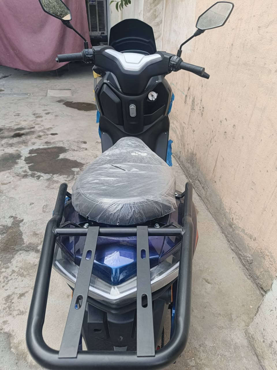 سلام عليكم
عندي دراجة شحن 
اريد ابيعها مستعجل عليها 
دراجة كهربائي تيماكس حديث
بطارية 6..؟ و40امبير..؟ 72 فولت
ملف 3000
مسافة 70كيلو 
سرعة 100
قبل يوم اشتريتها 
السعر خاص ....


**إذا كنت صاحب هذا الإعلان وتريد حذفه لأي سبب، رجاءا أرسل رسالة إلى الدعم الفني**