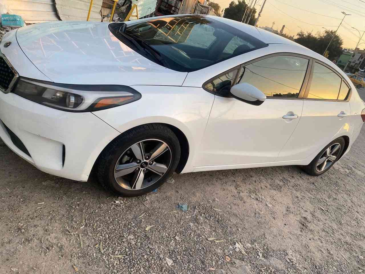 ‏سلام عليكم ورحمة الله وبركاته للبيع Kia فورتي 18 وارد أمريكي حادثة  قبغ جطنة وبيها كلير بصفحة السايق 
مكان السيارة : نزلة جسر الاسكان 
السعر: 115
رقم الهاتف : ***********
ابو حسن
