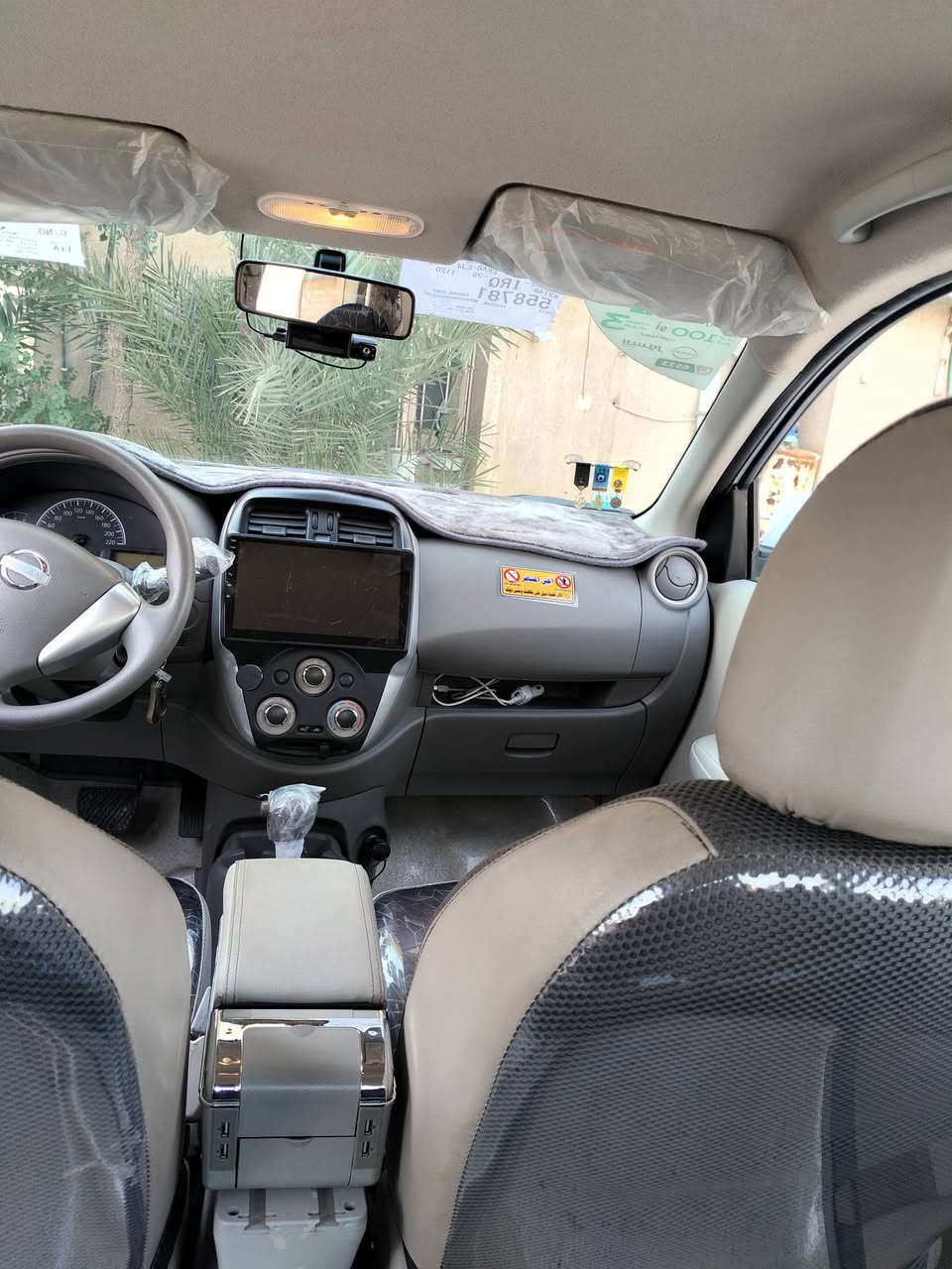 نيسان سني هندي 24 كفاله عامه من الزلغ ماشيه 30 ام شباك جديد ضمان شركة السور باسم شركة لؤلؤه الاعتماد بالبصرة مدوشمه ارضيه وكشنات بحاله الوكاله ومزوده بكاميرا داش كام سعرهه 128 وبيهه مجال بسيطه 
***********
