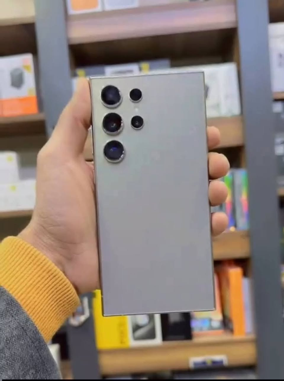 الترا اس 24
ذاكره 256 بطاريه 96
سعره 425الف فقط وبي مجال بسيط
جهاز كله مكفول عده هل طخه خفيفه
شركت عين الفهد شرق اوسط عربي 
فقط بيه هاي طخه خفيفه بشاشه 
قراضه كارتوتنه شاحنته + كفرين هديه
يرهم مراوس وبيع
موجود توصيل 
حجز واتساب فقط


**إذا كنت صاحب هذا الإعلان وتريد حذفه لأي سبب، رجاءا أرسل رسالة إلى الدعم الفني**