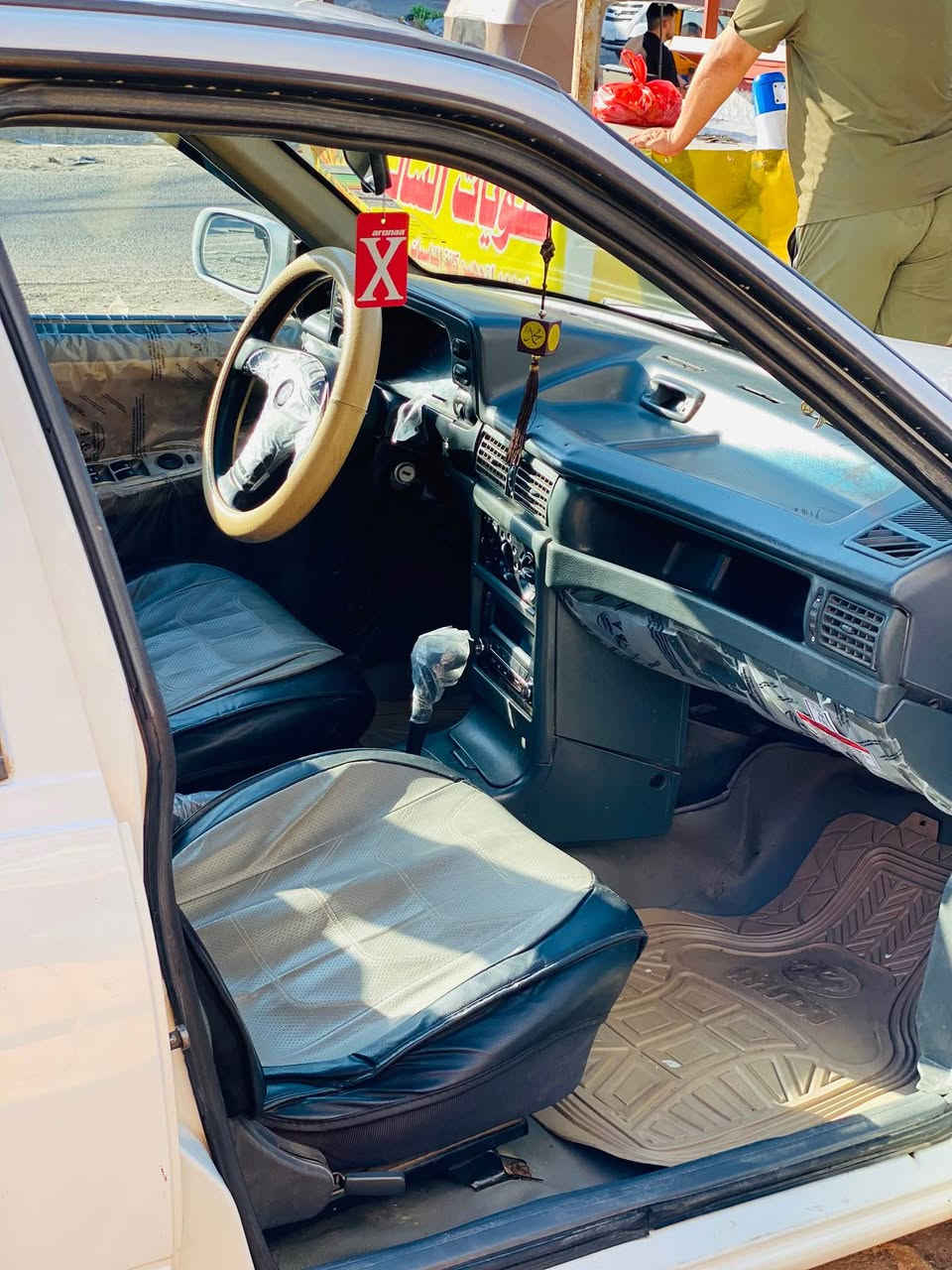 🚗 دايو سيلو موديل 1994 للبيع 🚗
السيارة نظيفة وجاهزة وما تحتاج أي مصاريف، تفاصيلها كالآتي:
 الموديل: 1994
 التبريد: ثلج وما شاء الله عليه ❄️
 المحرك (المكينة): خير من الله وبحالة ممتازة وكير ومحرك جاهزات.
 الوضعية العامة: السيارة جاهزة من كلشي ونظيفة ومكفولة من النواقص.
 السعر: 40 ورقة (4,000 دولار) وبيه مجال بسيط للشراي الطيب.
📞 للاستفسار والتواصل:
الرقم: *********** مكان السيارةبغداد حي البتول متواجدة للمعاينة. للجادين يرجى الاتصال المباشر أو التواصل عبر الواتساب بغداد, العراق
