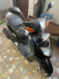 سكنس نثيه 110 جاي امشي وكفت بيه ابيع كوم حديد200  مكاني البياع حي رسال...