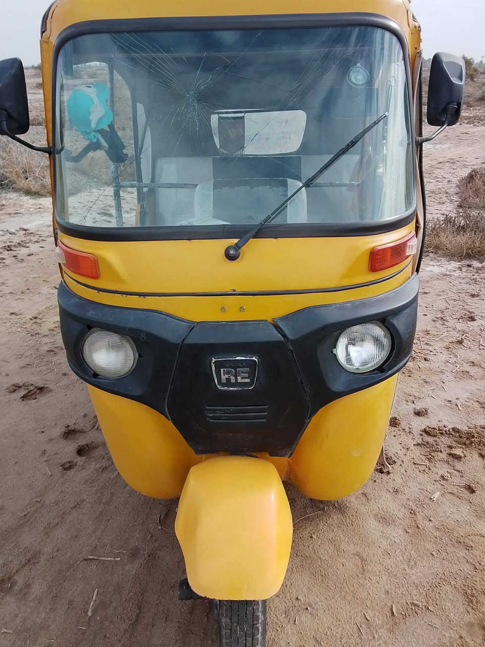 سلام عليكم تكتك للبیع موديل 18 اوراق السعر 4 ملاين 
الرقم ***********
