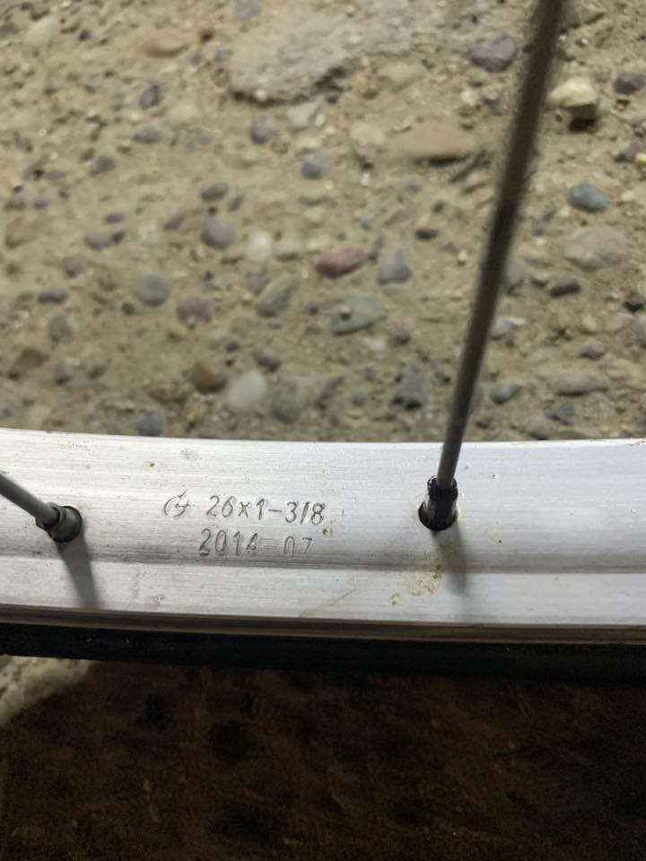 بيسكل بناتي ياباني للبيع حجم 62سعر 100وبي مجال غير متواجد ع فيس ***********
