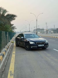 ٧٤٠iL • ٢٠٠٩ • باب طويل