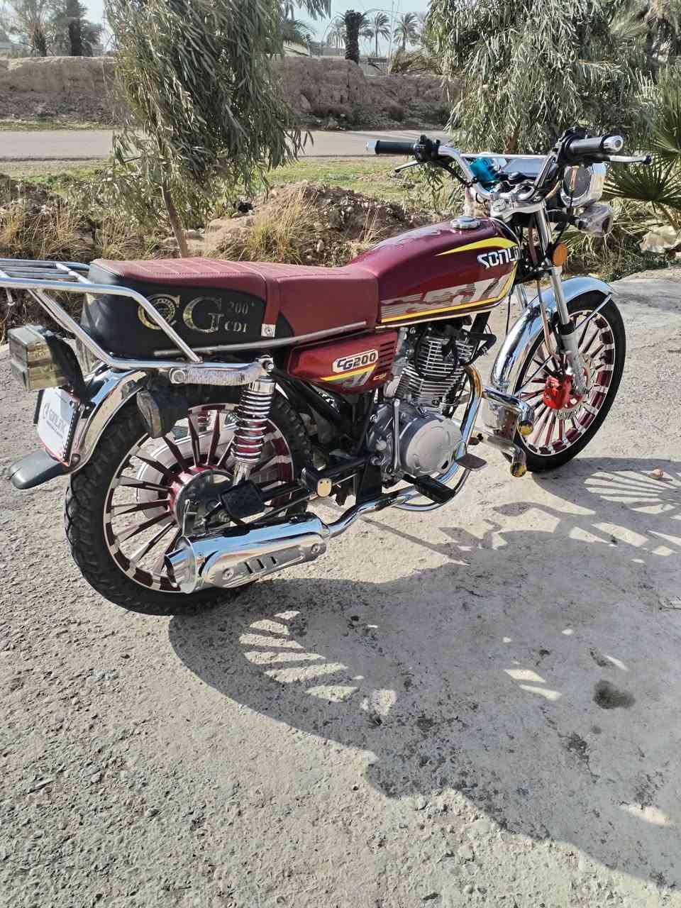 سيفان للبيع موديل ٢٤ كله شغال مابي شي سعر ٧٠٠ وبي مجال مكاني شهربان ***********
