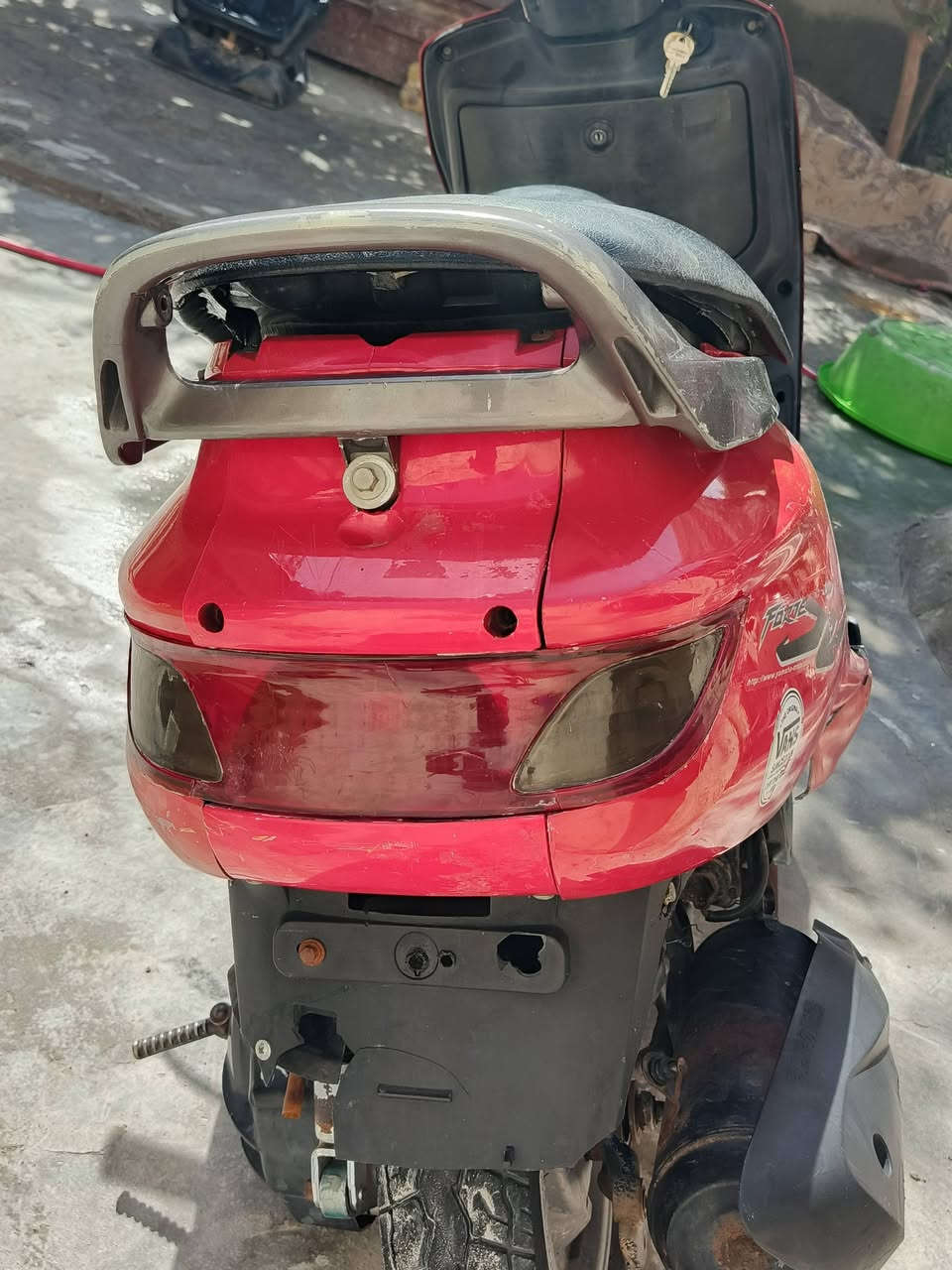 سلام عليكم فراشة فحل للبيع نضيفة وجاهزة كلشي شغال سلف هندر بس باتريهة كاعد مكينة ناعمة لا تبخر ولا تنقص ونهضة حلوة نجف ابو صخير *********** سعر خاص
