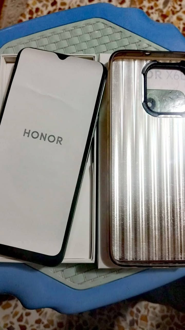 هونر X6b
الجهاز مستعمل سبوع
 
ذاكره 256

الرام-6+6

الجهاز نضيف 

السعر 150 او مراوس ويا ايفون


**إذا كنت صاحب هذا الإعلان وتريد حذفه لأي سبب، رجاءا أرسل رسالة إلى الدعم الفني**