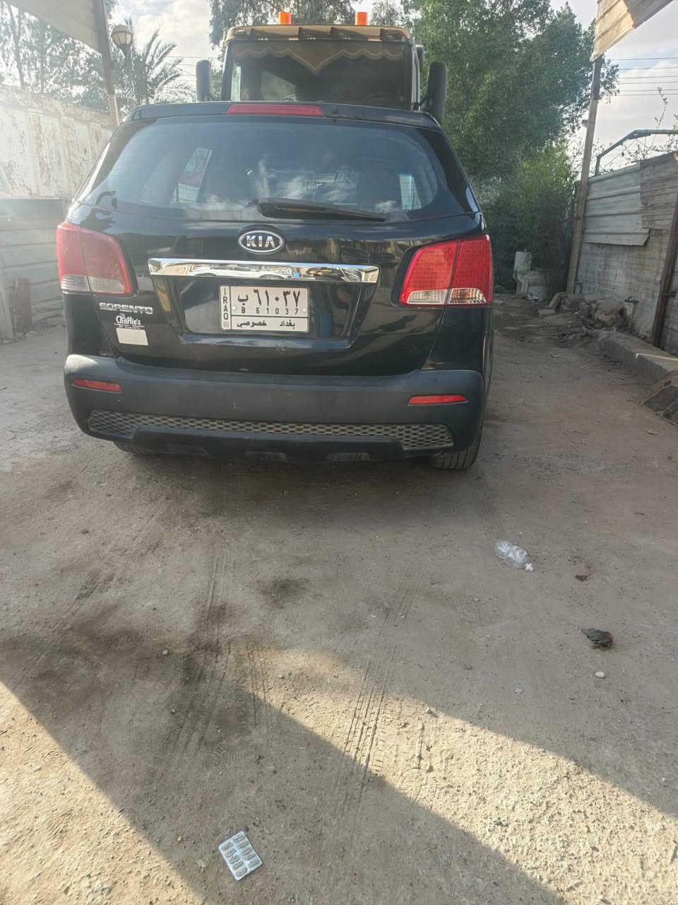 سورنتو موديل 11 مكينه 4دوش 5راكب رقم بغداد نص فول بيه قطعتين صبغ جاملغ وبنيد  ***********
