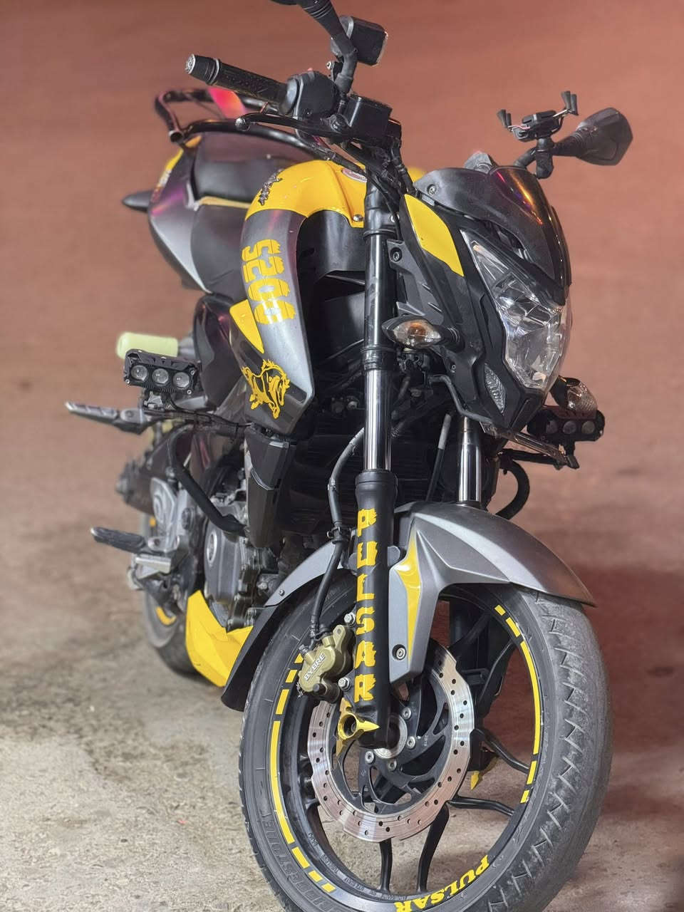 بولسر ns200 للبيع عنواني ديالى بعقوبة
 رايدها ٣١٠٠ الدراجه مرقمه باسمي
مابيه اي نقوصات رقمي ***********
متواجد فيسبوك
