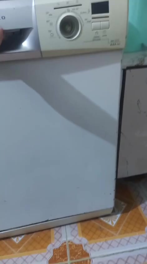السلام عليكم غسالات صحون وحده كبيره وحده صغيره كلمن وسعره


**إذا كنت صاحب هذا الإعلان وتريد حذفه لأي سبب، رجاءا أرسل رسالة إلى الدعم الفني**