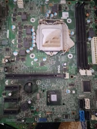 قطع كمبيوتر • توصيل • قطع متنوعة