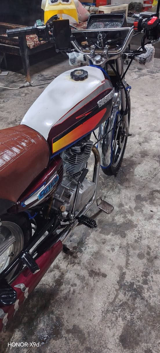 للبيع دارجه سيفان موديل 20 السعر 575 وبي مجال للتواصل اتصال  ***********
***********   الصقلاويه الناحيه مقابل كافتريا وهم
