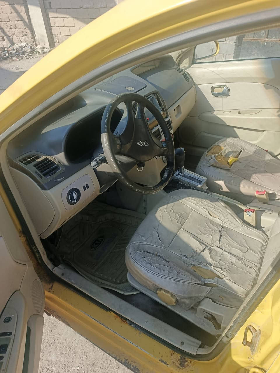 شيري رقم بصره مكينه كير كورلا بيكاتجو راعيه موجود يريد تحويل سعرها ١٣ ورقه ***********
