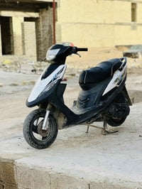 دراجة نارية • للبيع