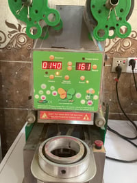3️⃣ ماكينة كبس وتغليف الأكواب (BubbleFly) 🥤 الاستخدام: إغلاق وقفل الأك...