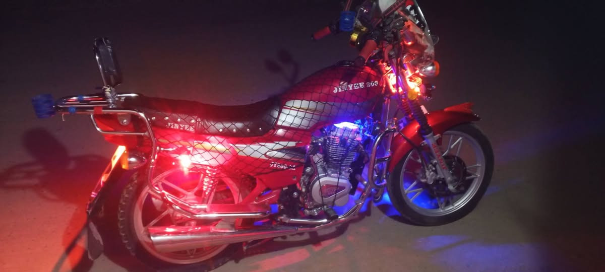 السلام عليك يوجد موطور صاروخ موديل 19شرط كلشي شقال محرك ما مفتوح ***********
