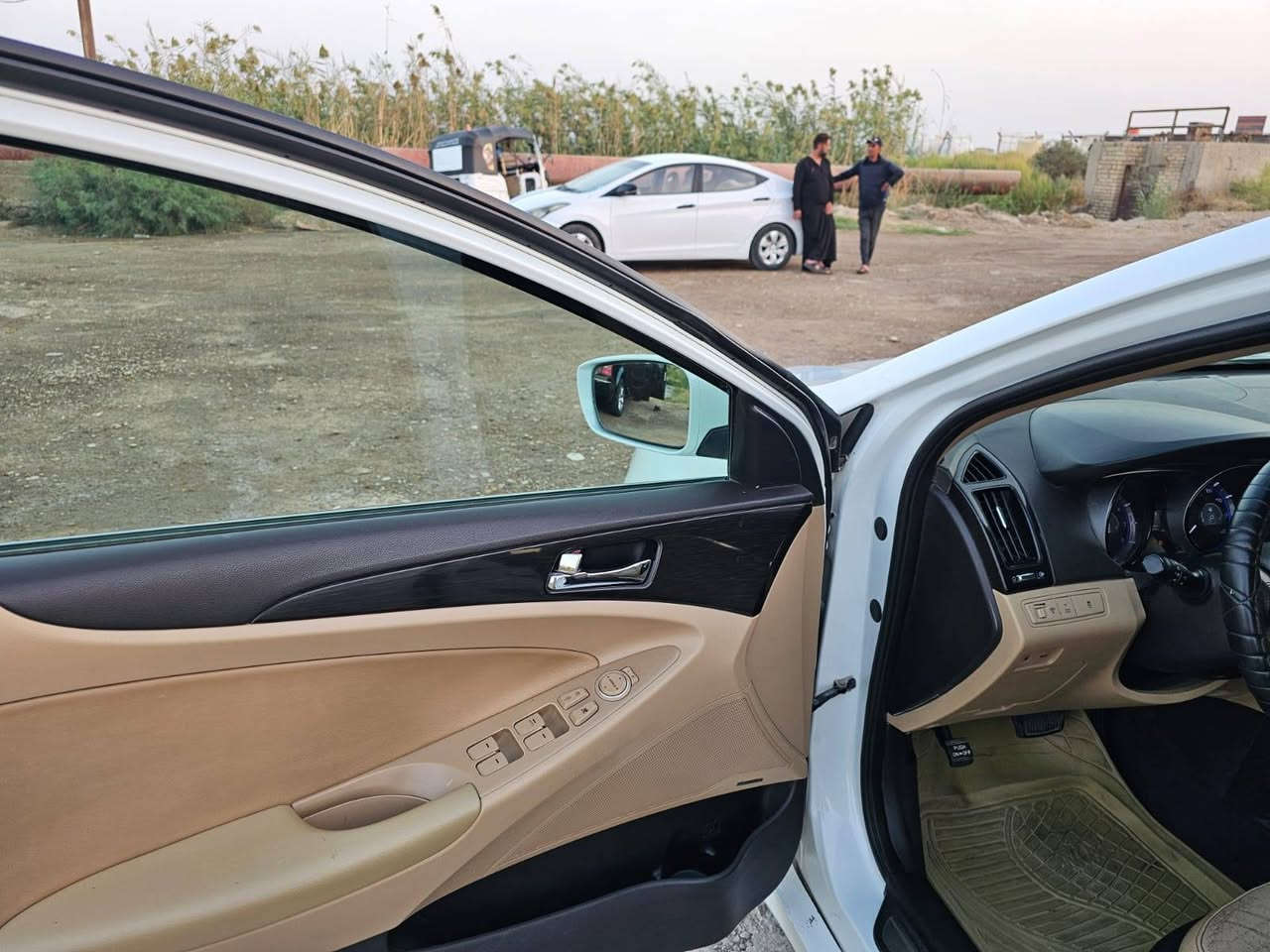 سوناتا 2013 وارد امريكي بيه  قطعتين صبغ بس رش وبارد بل باب موضح بل صوره سياره فول مواصفات واحد عله واحد  محرك 2400جديده سياره ماشيه 73حقيقي سياره جديده وجاهزه من كل نواحي رقم بابل مشروع وطني تحويل مباشر سعر 110مكانهه كوت للاتصال فقط ***********
